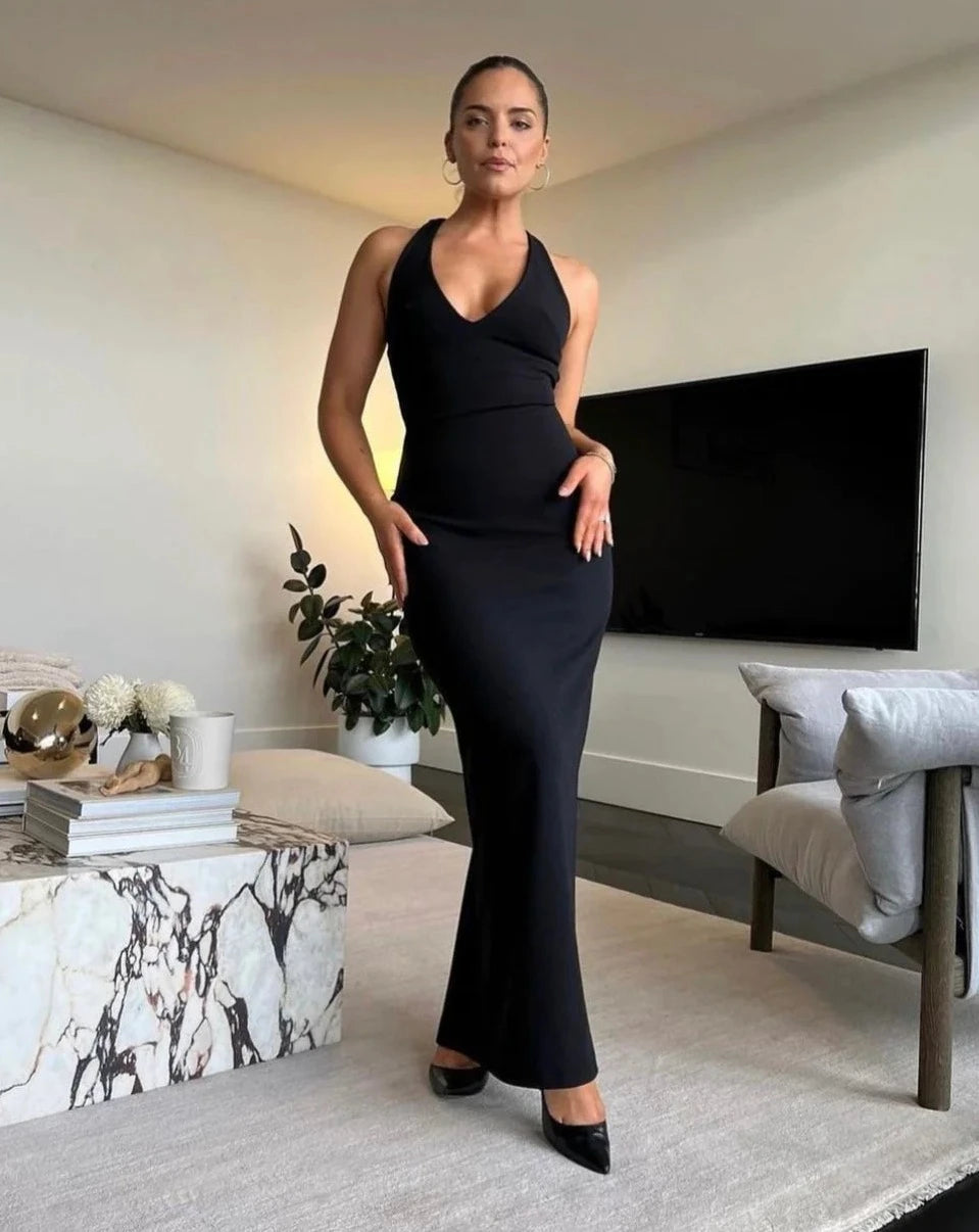 Eiza gown black