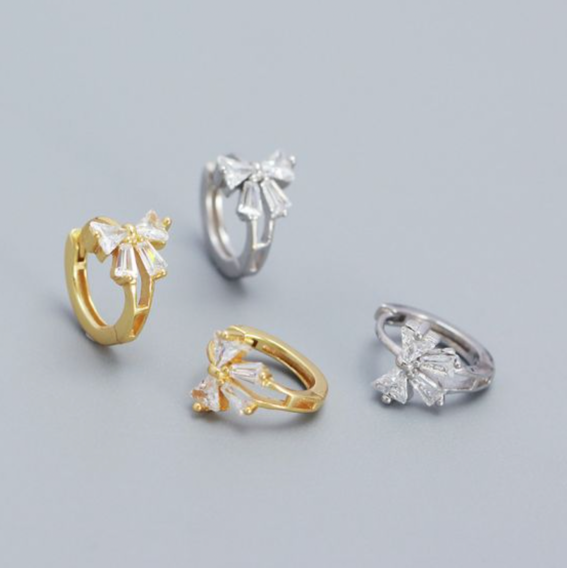 CLASSIC | Mini bow earrings - Yellow Gold