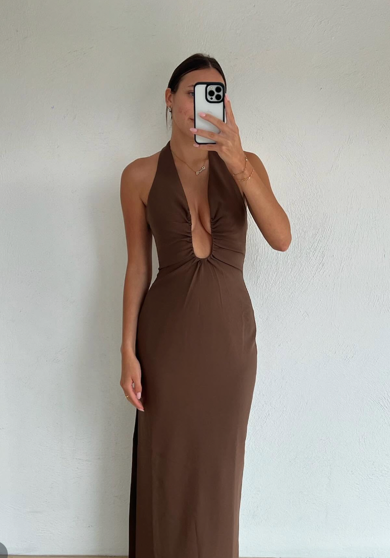 The Alusia dress chocolate