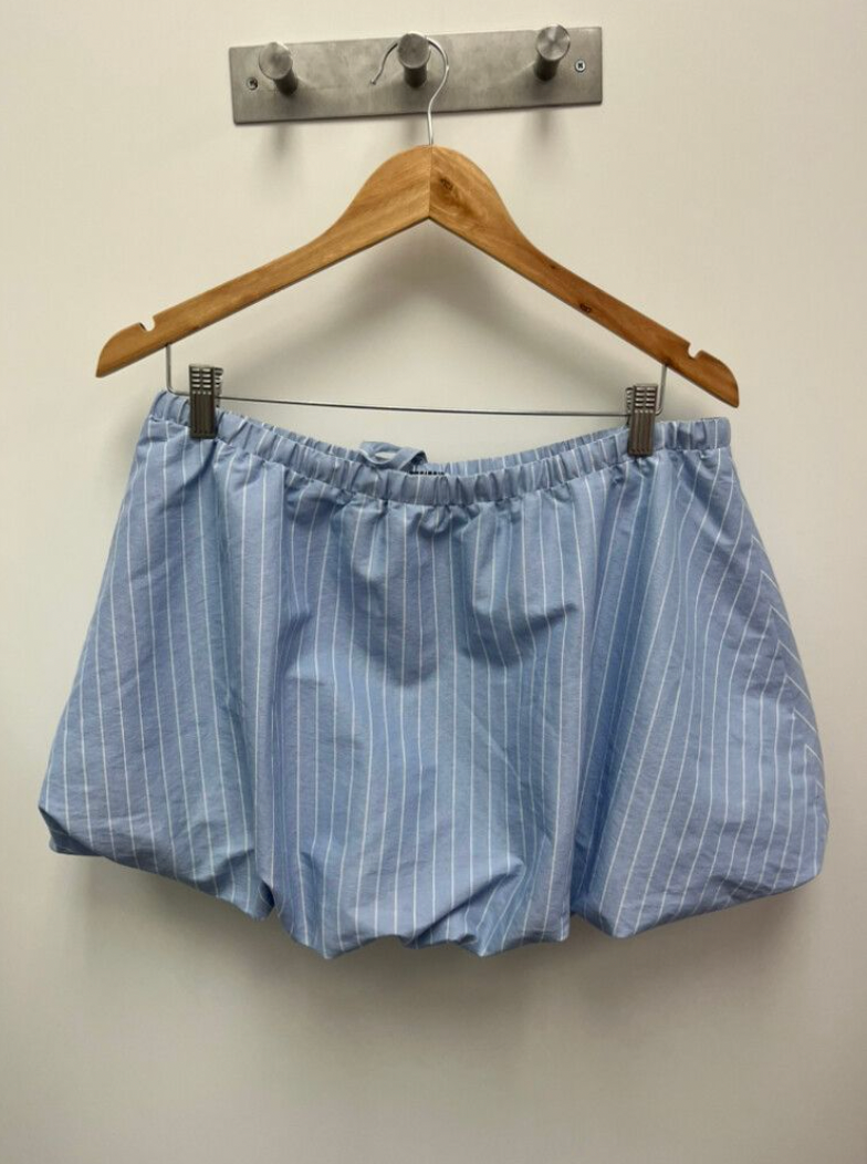 SALE - Blue pin stripe bubble mini skirt (L)