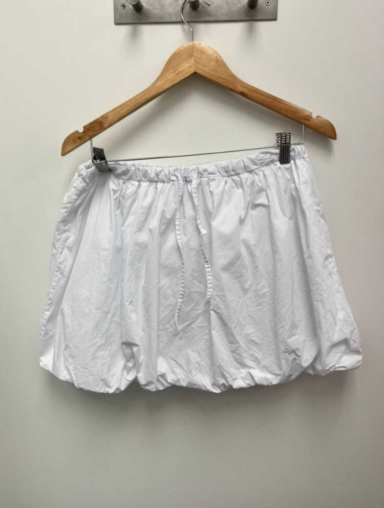 SALE - White mini bubble skirt (L)
